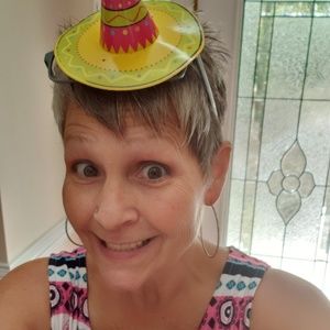 Meet your Posher, Edna